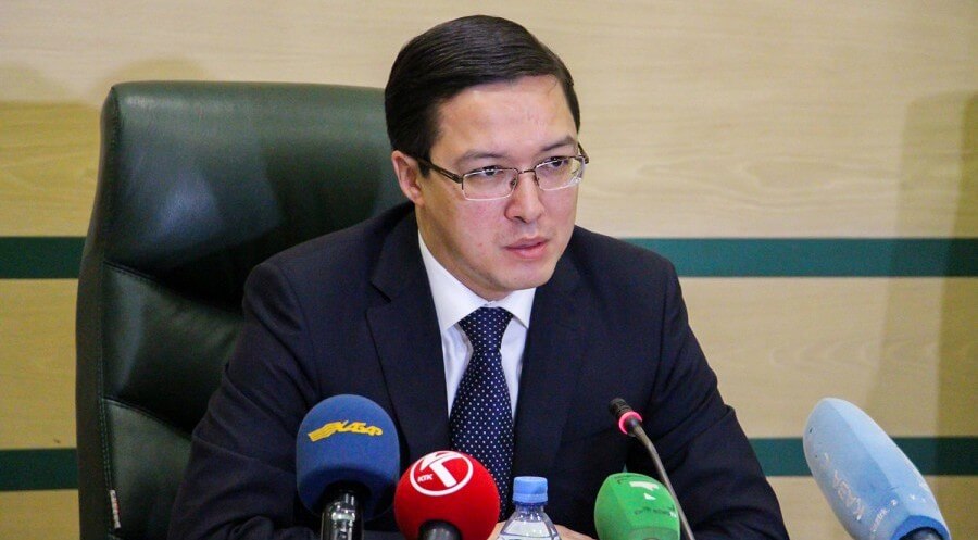 Центральный банк Казахстана хочет запретить майнинг и обмен криптовалюты. Фото.