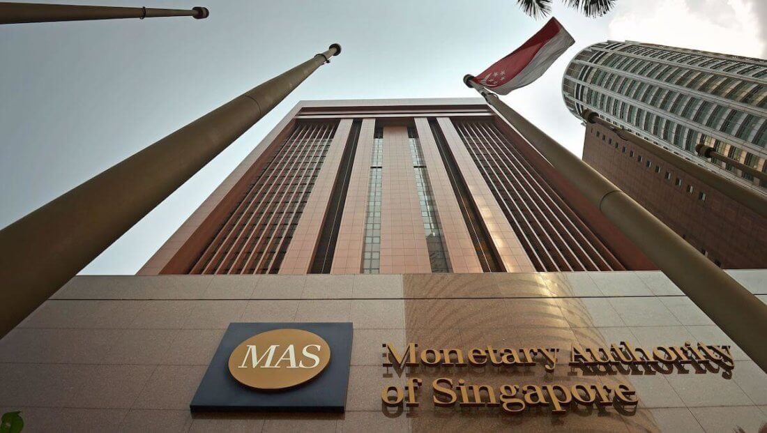 Глава Центрального банка Сингапура: криптовалютам не нужно регулирование. Фото.