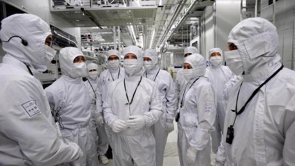 Samsung начала производство чипов для майнеров ASIC. Фото.
