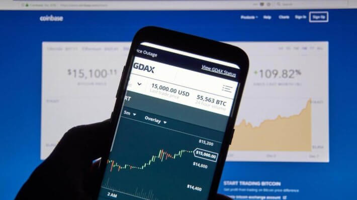Ошибка в коде Coinbase позволила пользователям бесплатно получить ETH. Фото.