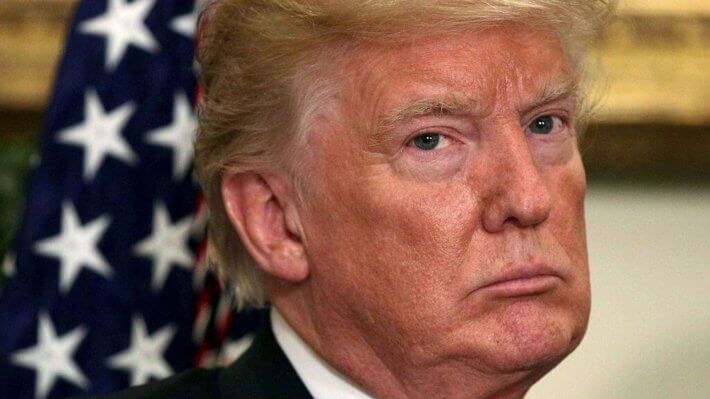 Венесуэльский экономист: указ Трампа окончательно похоронил Петро. Фото.