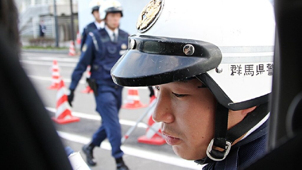 Японская полиция задержала 12 человек за покупку биткоинов за фальшивые деньги. Фото.