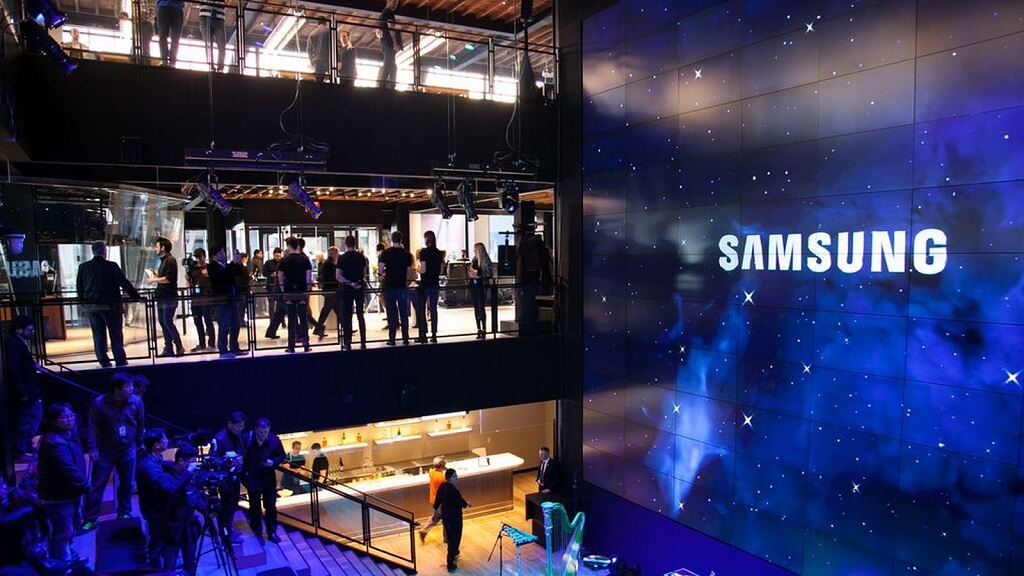Samsung внедрит блокчейн в систему отслеживания поставок. Фото.