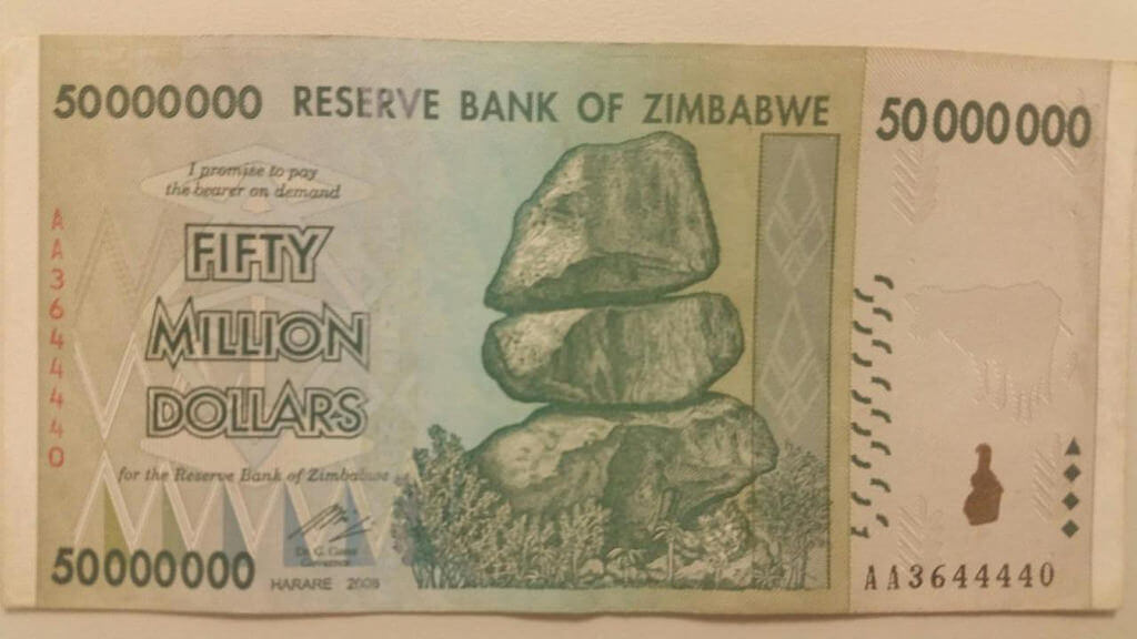 Криптовалютная биржа Golix подала иск против Центрального банка Зимбабве. Фото.