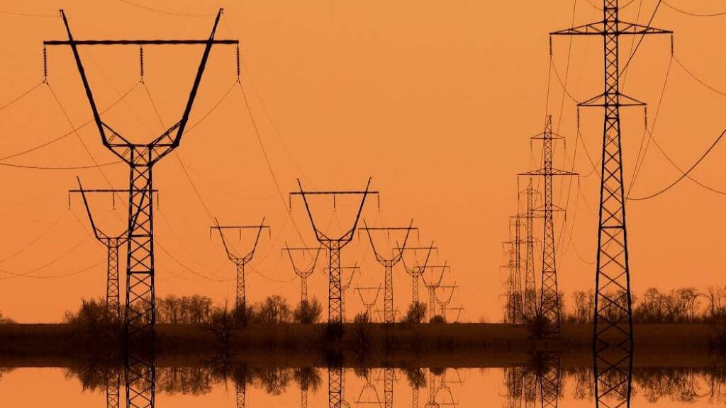 Чешская энергетическая компания принимает криптовалюты. Фото.
