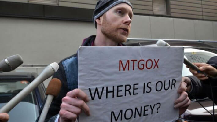 Почему падает Биткоин? С кошелька Mt.Gox ушла очередная партия монет. Фото.