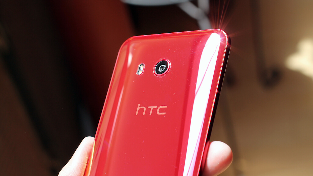 HTC анонсировала создание блокчейн-смартфона. Вероятна оплата криптой. Фото.