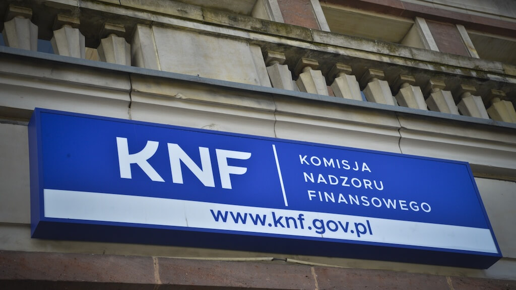 Польское госучреждение предлагает 170 тысяч долларов за ведение кампании против криптовалют. Фото.