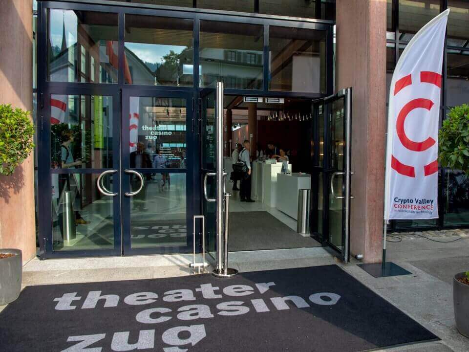 Экскурсия в Crypto Valley – блокчейн-версию Кремниевой долины в Швейцарии.. Почему криптокомпании выбирают Швейцарию.. Фото.