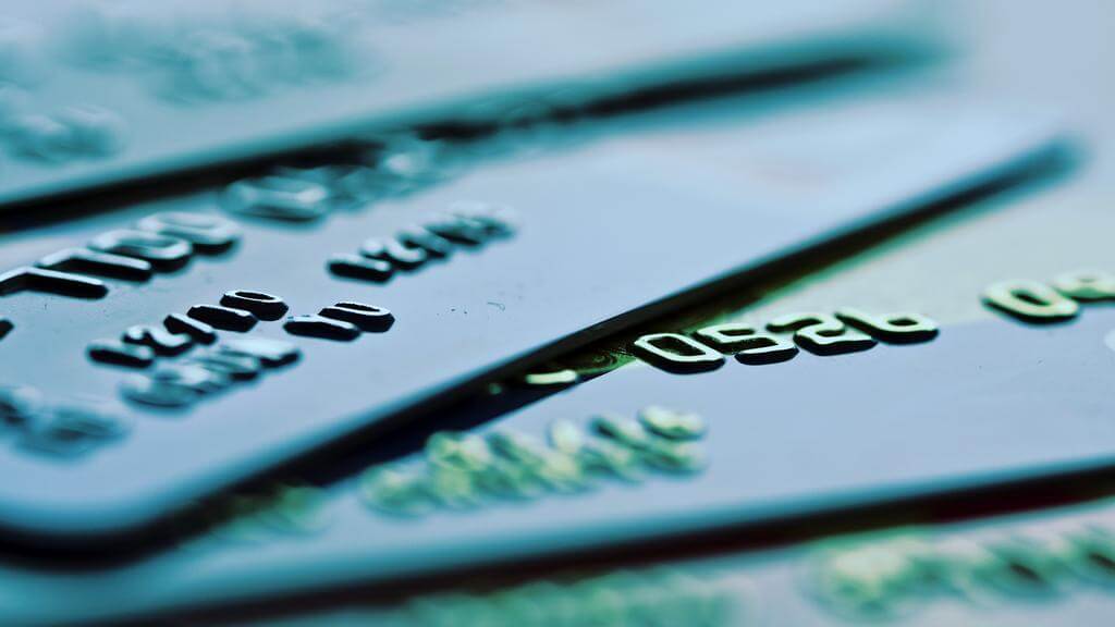 Почему Биткоин сможет убить кредитные карты? Главные причины для отказа от банков. Фото.