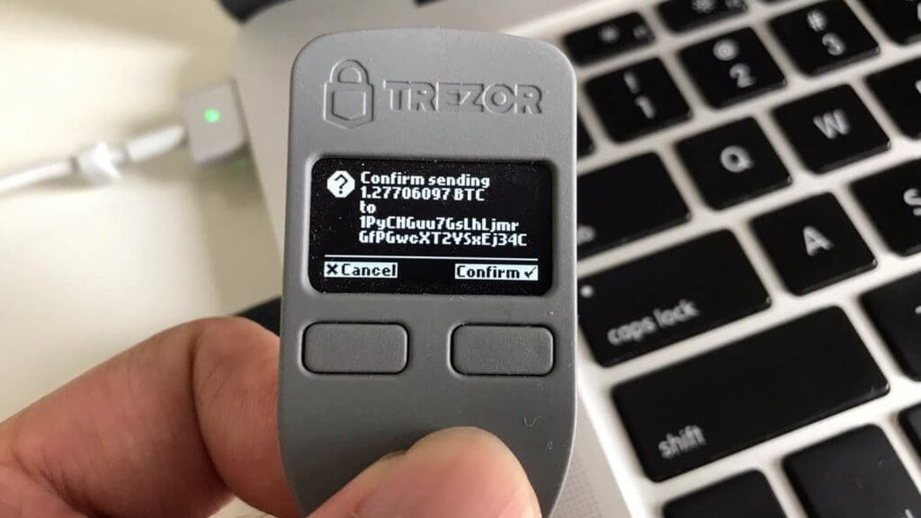 В Trezor добавили 10 новых криптовалют. Ждём рост? Фото.