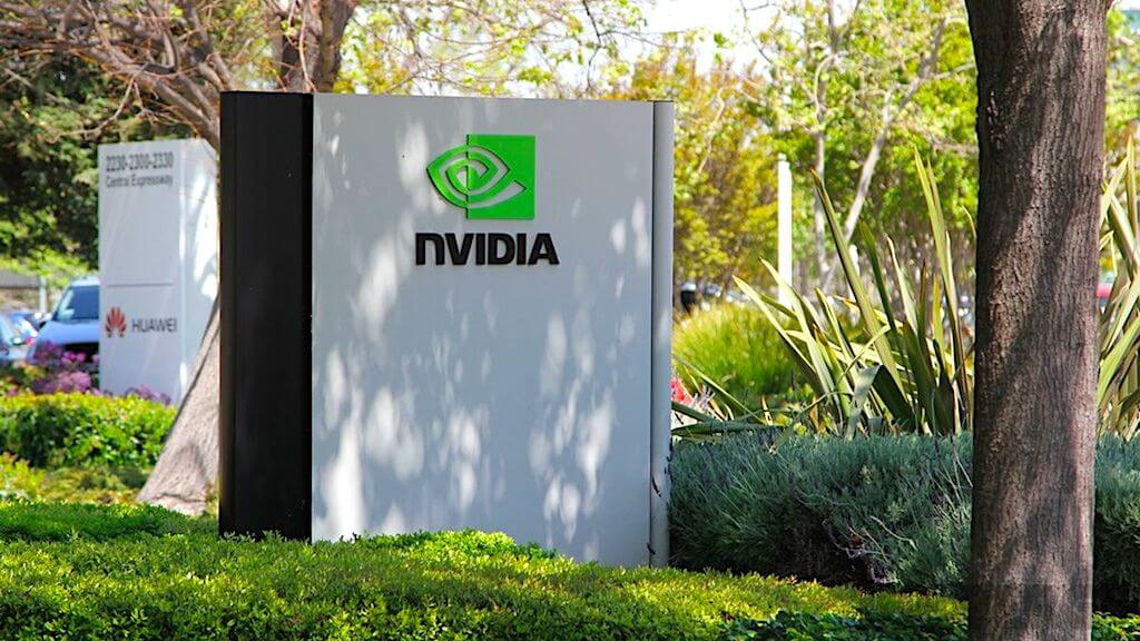 SoftBank избавляется от акции Nvidia. Но обвал крипторынков тут ни при чём. Фото.