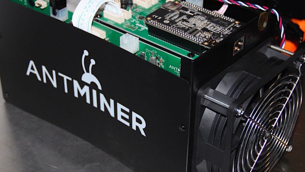Bitmain объявила дату выхода Antminer S17. Когда ждать? Фото.