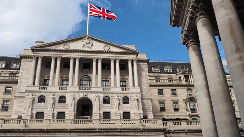 Главный экономист Банка Англии прогнозирует замену фиата на Биткоин. Фото.