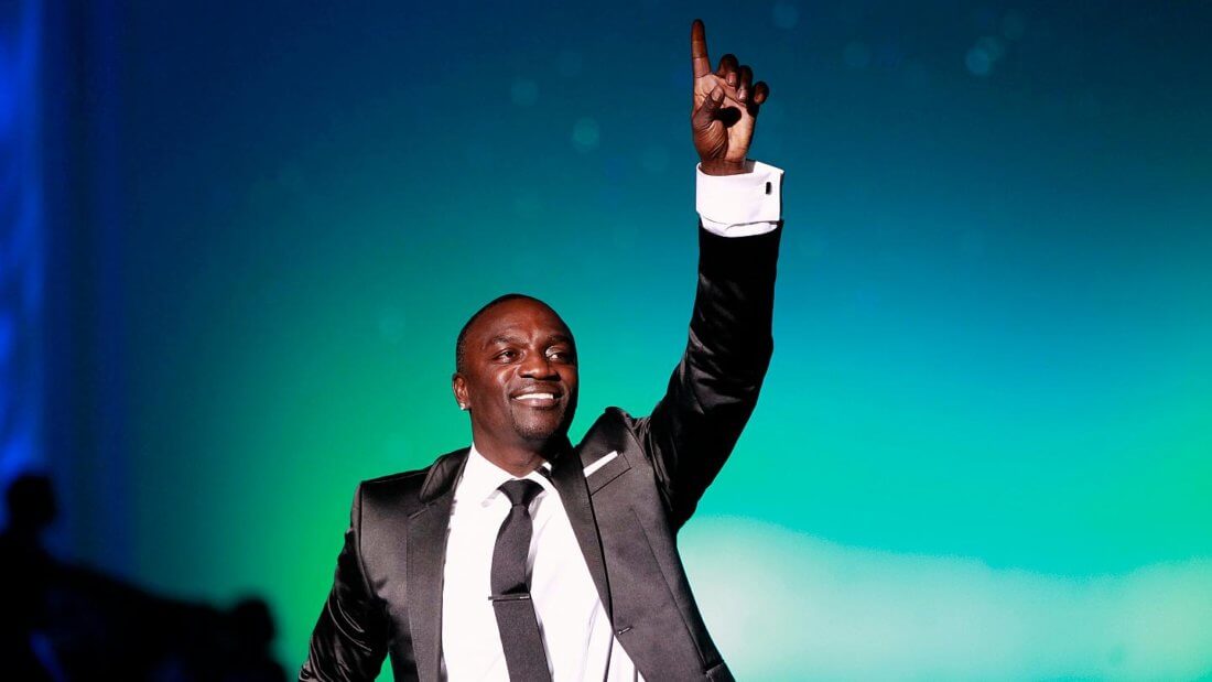 Певец Akon построит первый криптогород в мире со своей цифровой валютой. Фото.