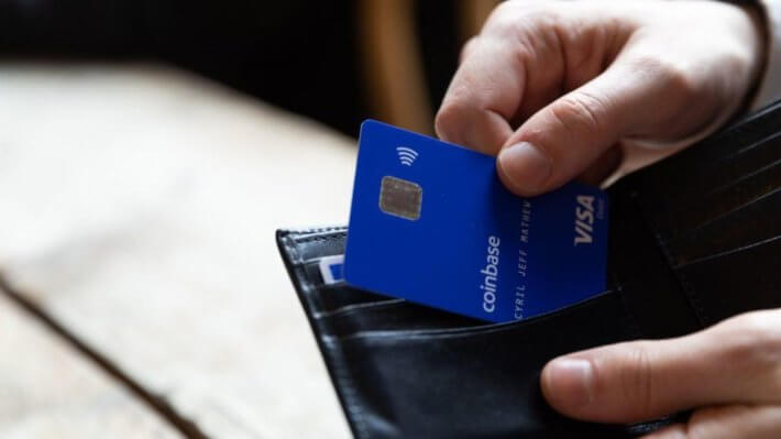 Coinbase стала официальным членом Visa. Поможет ли это популяризации криптовалют? Фото.