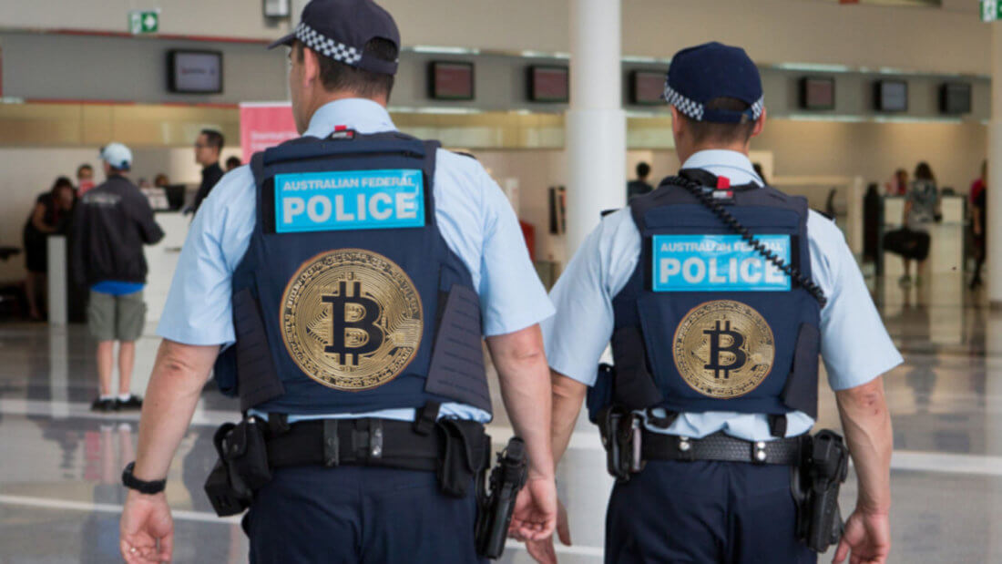 Австралийская полиция вышла на след мошенников после обмена биткоинов в торговом центре. Фото.