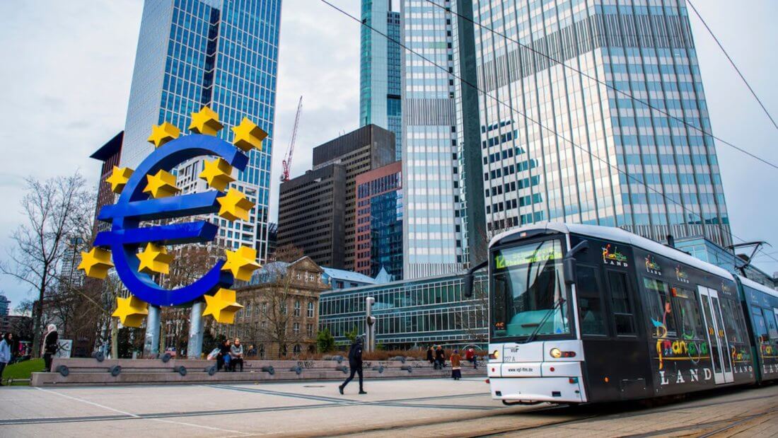 Европейский центральный банк изучит тему цифрового евро. Когда ждать запуск валюты? Фото.