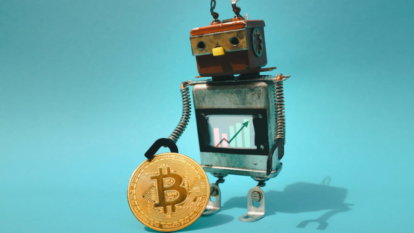 Робот Биткоин монета криптовалюта