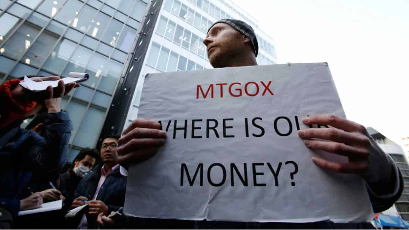 Как вернуть деньги с Mt. Gox? Протест клиентов Mt. Gox. Фото.