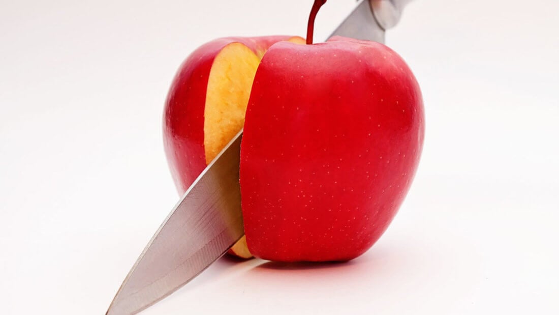 яблоко разрез нож