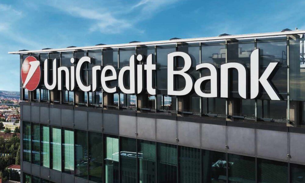 Проблемы криптовалютных компаний. Unicredit Bank. Фото.
