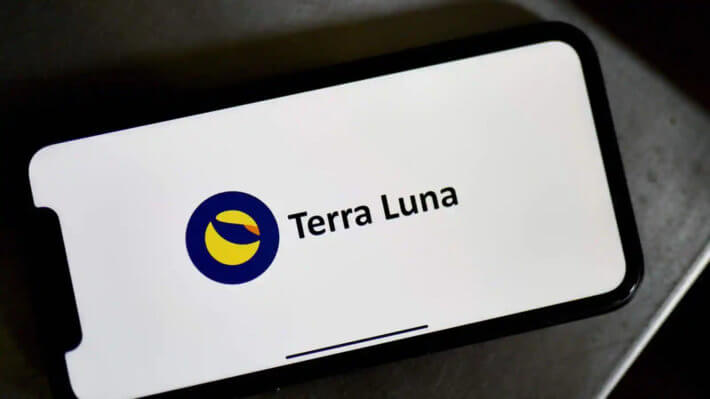 Руководитель Binance раскритиковал действия команды Terra и поделился советом по инвестициям. Фото.