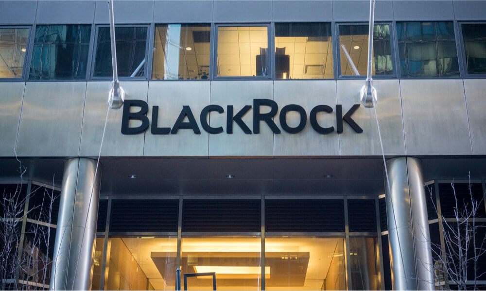 Крупные инвесторы будут покупать криптовалюты. Офис компании BlackRock. Фото.