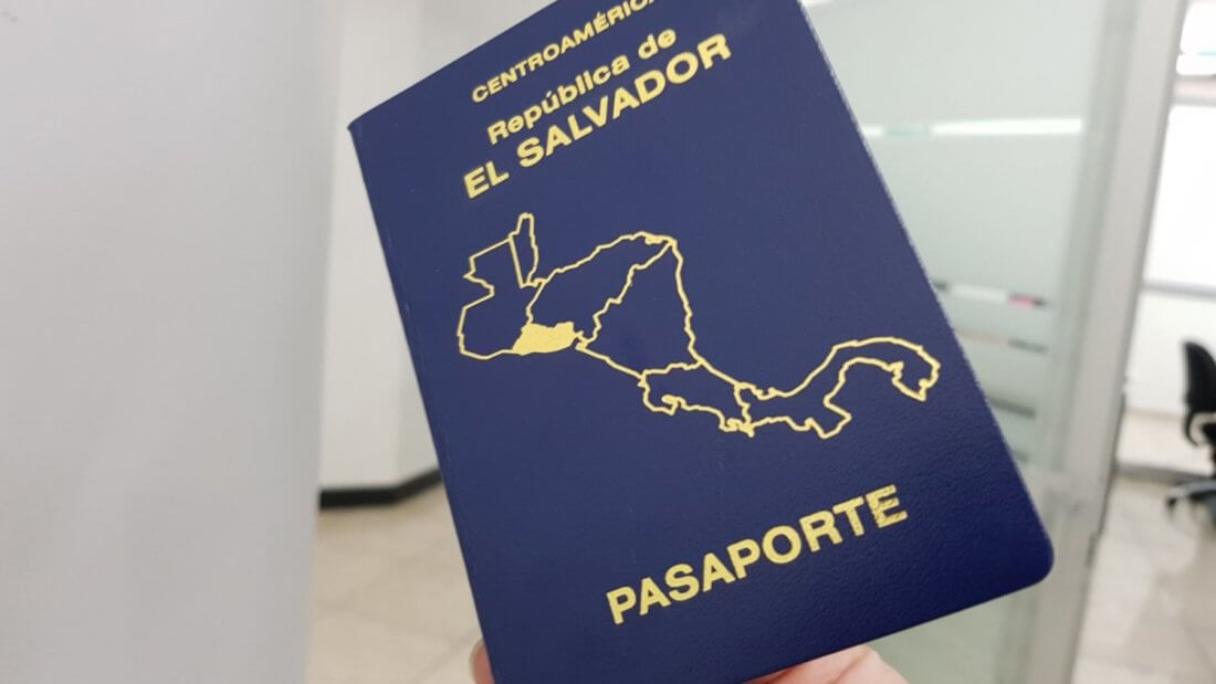 Сальвадор предлагает купить гражданство за миллион долларов в криптовалютах. Оправдана ли такая инвестиция? Фото.