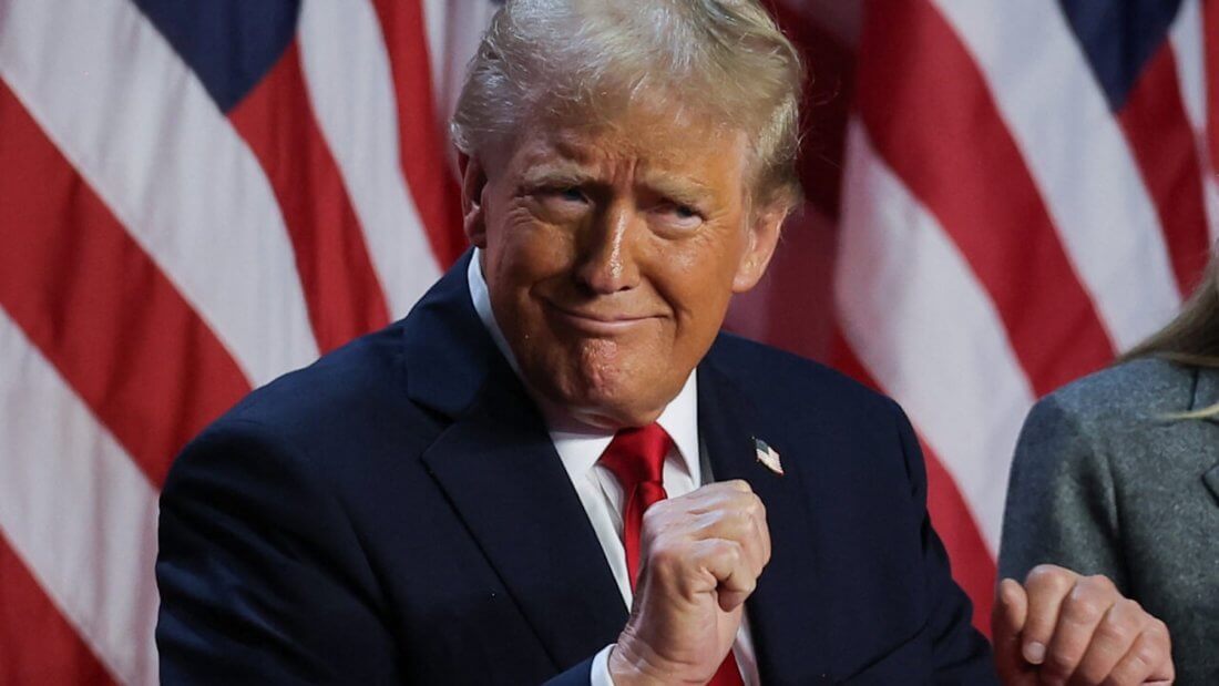 Криптотрейдер вложил миллион долларов в мем-токен Трампа спустя минуту после его анонса. Сколько он заработал? Фото.