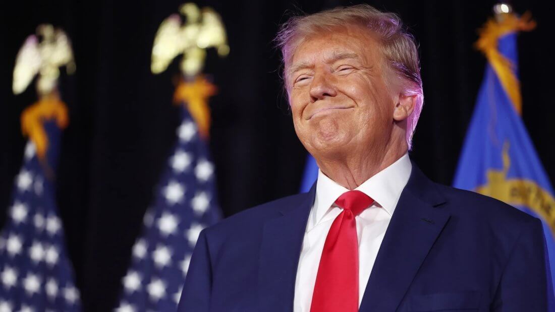 Президент США Дональд Трамп впервые прокомментировал свой новый мем-токен. Что он сказал? Фото.