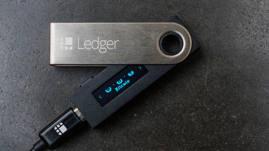 Мошенники отправляют письма владельцам кошельков Ledger, чтобы украсть их криптовалюту. Как не потерять деньги? Фото.
