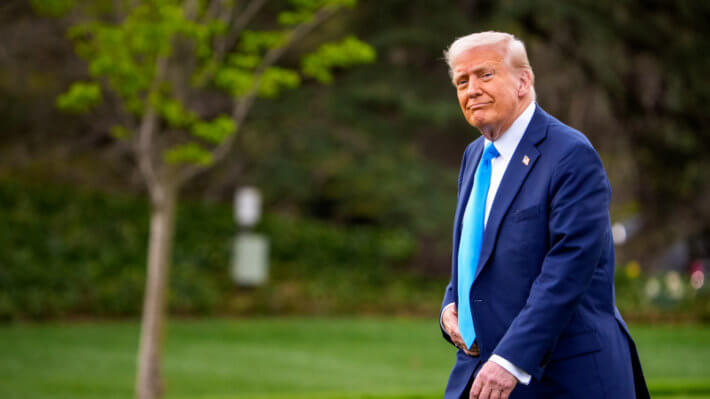 Советник Трампа подвёл итоги инициатив президента США по поддержке криптовалют. Какими они оказались? Фото.