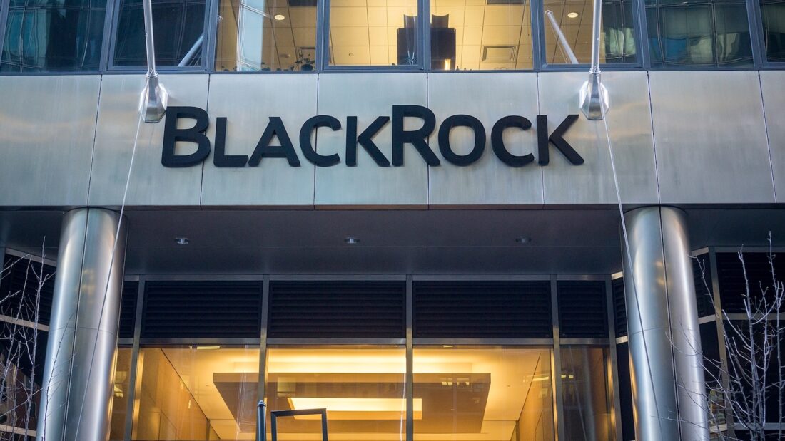 Руководитель BlackRock подтвердил, что неправильно воспринимал Биткоин раньше. Почему? Фото.