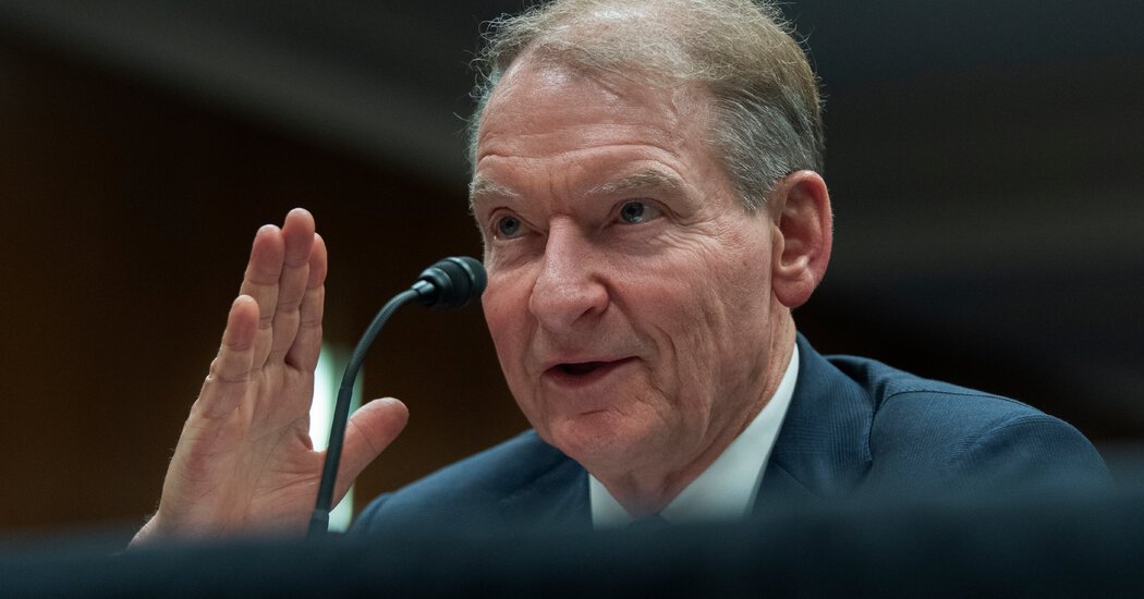 Закон о регулировании криптовалют. Председатель Комиссии по ценным бумагам Пол Аткинс. Фото.