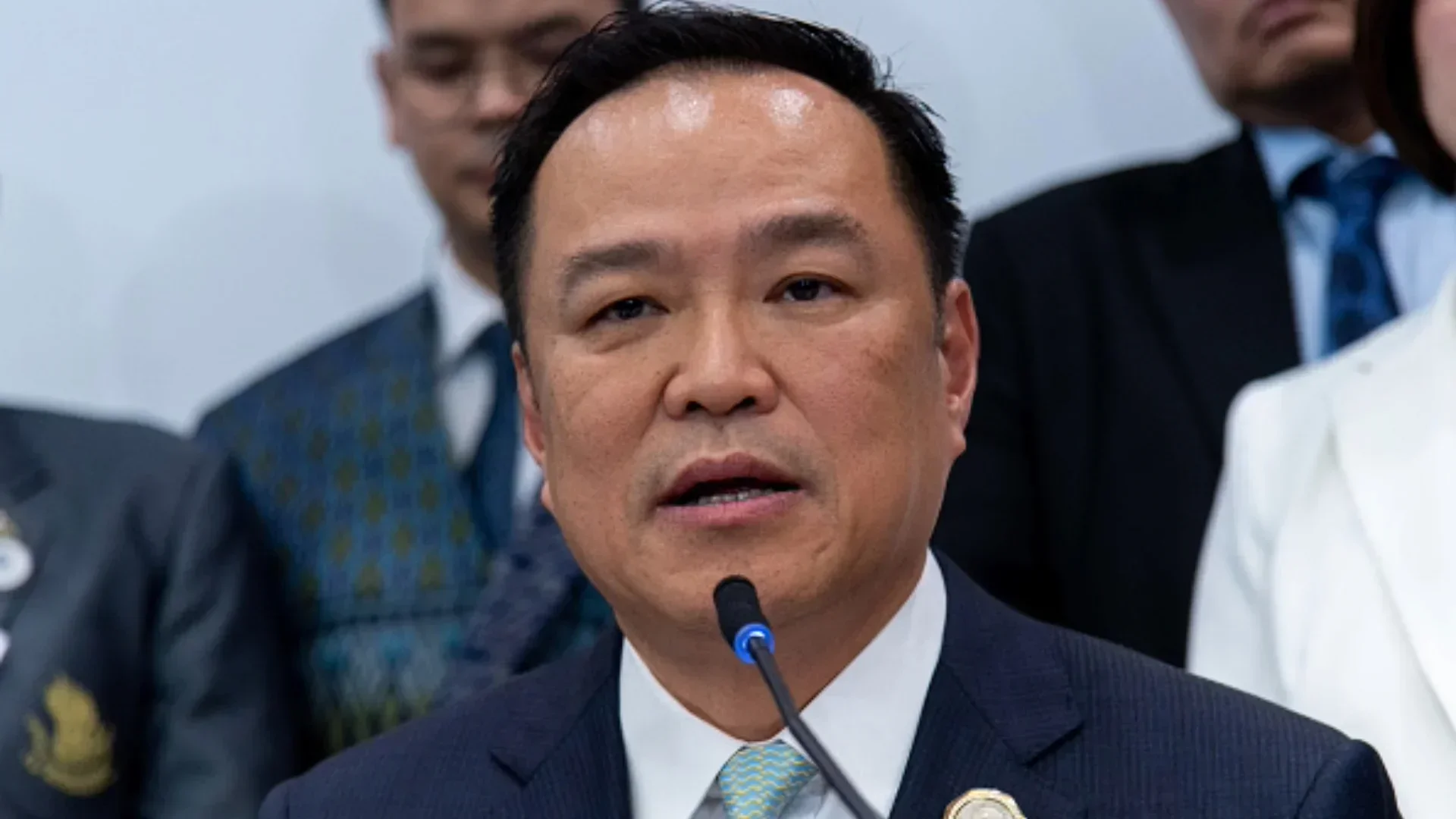 Регулирование крипты в Таиланде. Премьер-министр Таиланда Анутин Чарнвиракул. Фото.