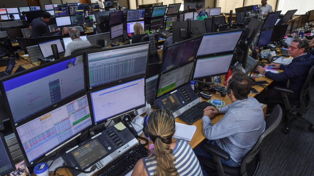 О крахе Terra LUNA в 2022 могли знать заранее. Кому была выгодна смерть этого криптопроекта? О крахе Terra LUNA в 2022 могли знать заранее. Кому была выгодна смерть этого криптопроекта? Фото.