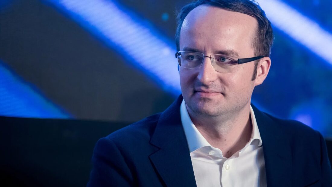 Криптобиржа Crypto.com увольняет 12% сотрудников ради ИИ. Зачем компании домен за $70 млн? Криптобиржа Crypto.com увольняет 12% сотрудников ради ИИ. Зачем компании домен за $70 млн? Фото.