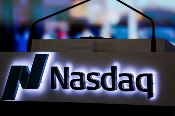 Nasdaq переносит акции на блокчейн: почему это важный сигнал для крипторынка? Фото.