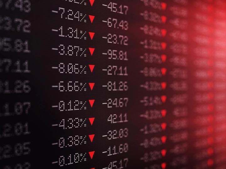 Биткоин упал ниже $62000 на фоне ликвидаций $1,5 млрд лонг-позиций в крипте. Фото.
